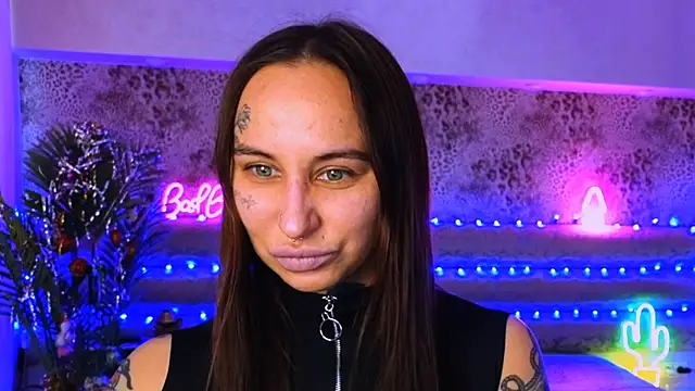 Cool Freak  online show from January 2, 9:22 am