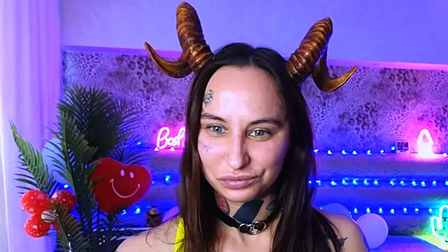 Cool Freak  online show from February 24, 10:48 am