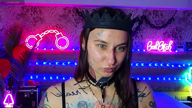 Cool Freak  online show from February 22, 10:14 am