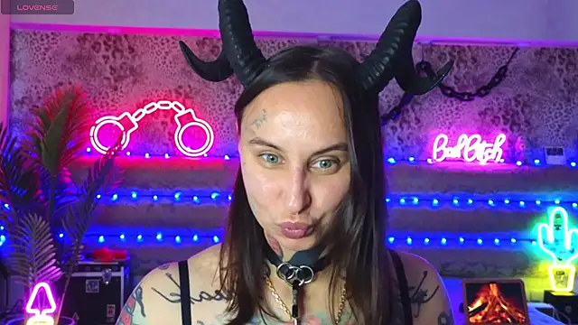 Cool Freak  online show from May 15, 10:00 am