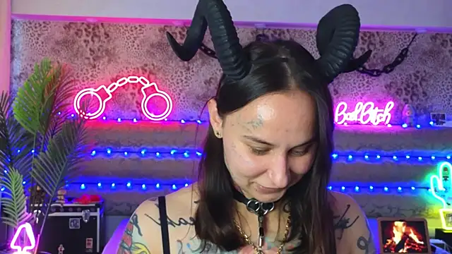 Cool Freak  online show from May 24, 10:09 am