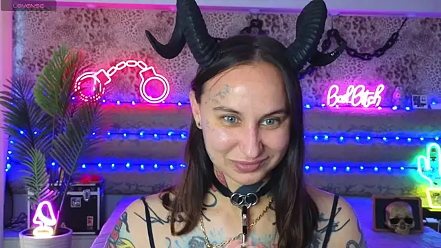 Cool Freak  online show from June 7, 10:08 am