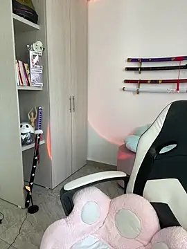 Snapshot of Ale_Lewis chatting on March 1, 2:44 pm Ale Lewis online show from March 1, 2:44 pm