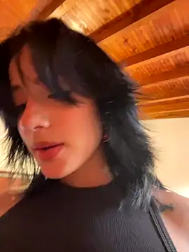 Ale Lewis online show from December 2, 10:05 pm