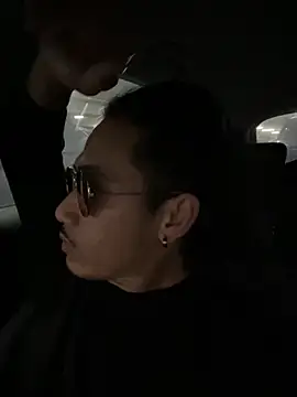 Snapshot of bigbrown- chatting on November 15, 4:14 pm bigbrown- online show from November 15, 4:14 pm