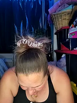 SexyNikki6969 online show from April 21, 1:53 am