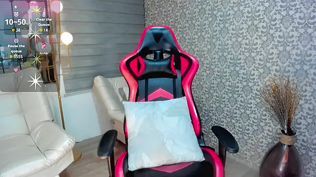 Snapshot of RenataReyes chatting on February 23, 1:24 am RenataReyes online show from February 23, 1:24 am