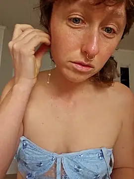 Snapshot of mossy_kiss chatting on February 16, 3:38 pm mossy kiss online show from February 16, 3:38 pm