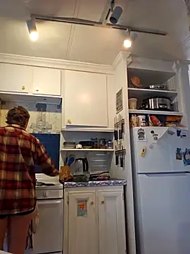 Snapshot of mossy_kiss chatting on March 16, 2:22 pm mossy kiss online show from March 16, 2:22 pm