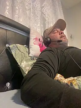 Cristian-Brayan online show from February 10, 6:12 pm