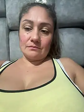 gabiTetas online show from August 5, 7:06 pm
