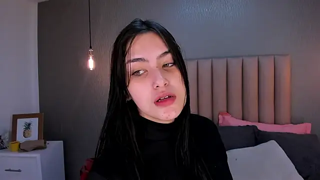 Alexa Thaylor  online show from March 13, 2:44 pm