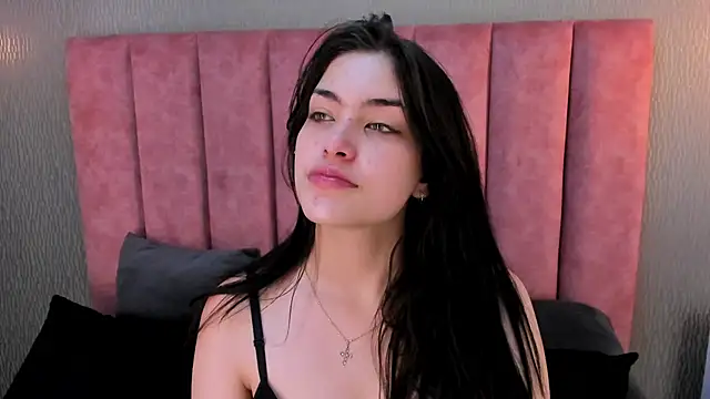 Alexa Thaylor  online show from November 20, 3:01 pm