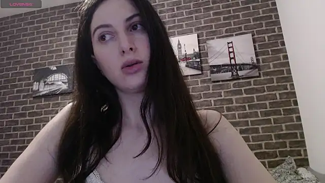  Hot Lady  online show from February 25, 8:30 pm