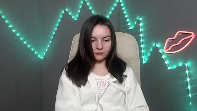 JasmineAsha online show from March 4, 7:58 am