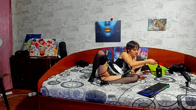 Snapshot of KagamiTayga chatting on November 20, 2:45 am KagamiTayga online show from November 20, 2:45 am