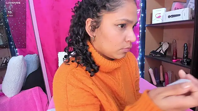 Snapshot of iriss_25 chatting on February 7, 9:26 am iriss 25 online show from February 7, 9:26 am