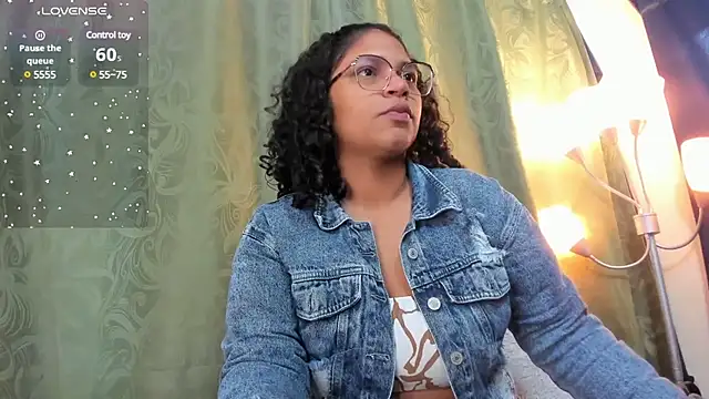 Snapshot of iriss_25 chatting on March 9, 12:20 pm iriss 25 online show from March 9, 12:20 pm