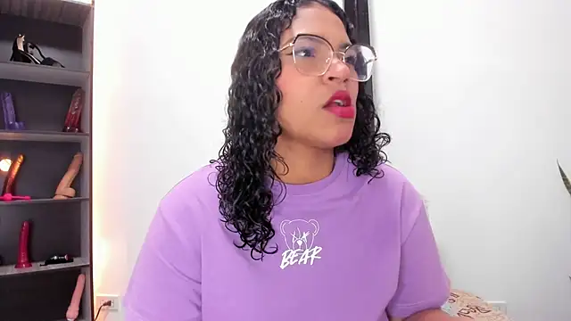 Snapshot of iriss_25 chatting on March 17, 12:25 pm iriss 25 online show from March 17, 12:25 pm