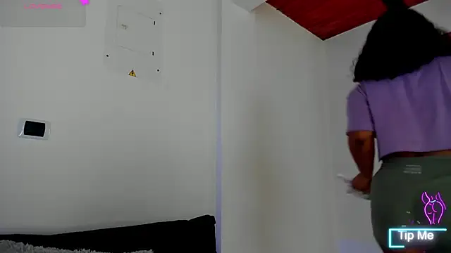 Snapshot of iriss_25 chatting on September 12, 11:32 am iriss 25 online show from September 12, 11:32 am