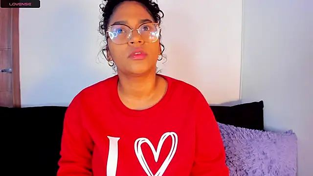 Snapshot of iriss_25 chatting on October 2, 11:17 am iriss 25 online show from October 2, 11:17 am