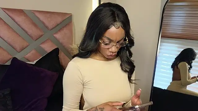 emely brandon online show from March 14, 7:44 pm