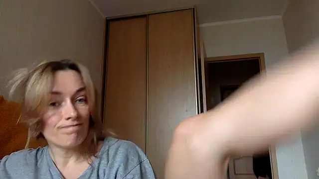 RebeccaMartinez online show from March 14, 10:07 am