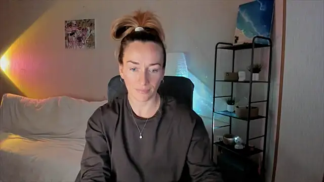 RebeccaMartinez online show from November 2, 11:23 am