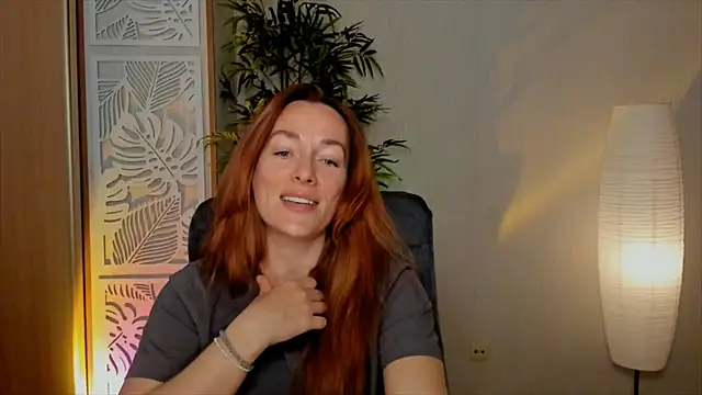 RebeccaMartinez online show from April 10, 12:10 pm