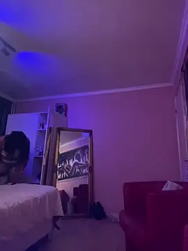 sophiahot thick online show from October 19, 4:07 pm