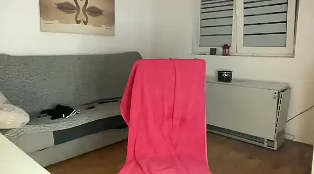 Snapshot of alejandrobg@xh chatting on December 17, 5:15 pm alejandrobgxh online show from December 17, 5:15 pm