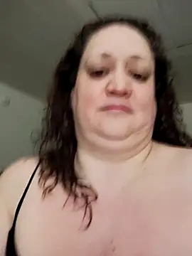 moonlightprincess0611 online show from March 4, 9:00 pm