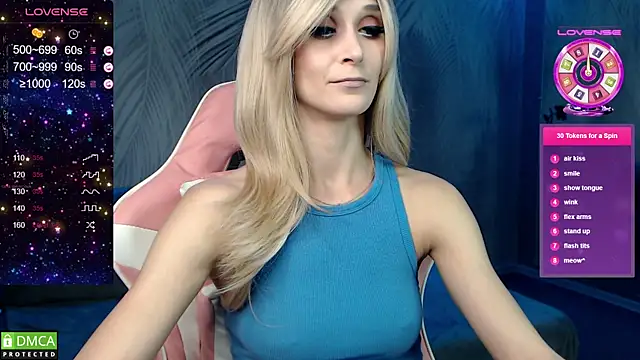 Snapshot of AliceSporty chatting on December 5, 10:12 pm AliceSporty online show from December 5, 10:12 pm