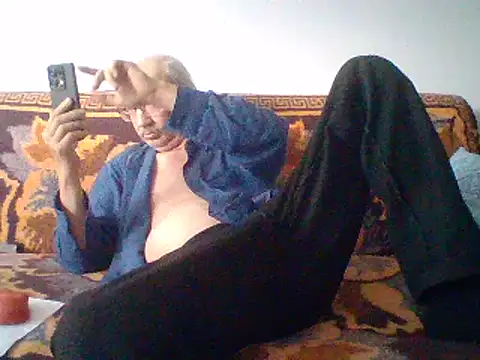 cumloverboyxx69 online show from February 8, 8:20 am