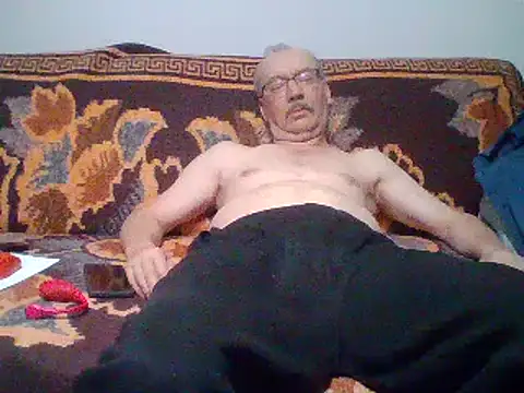 cumloverboyxx69 online show from February 19, 10:31 pm