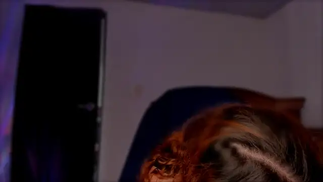 Snapshot of _lh_ chatting on January 31, 4:06 pm  lh  online show from January 31, 4:06 pm