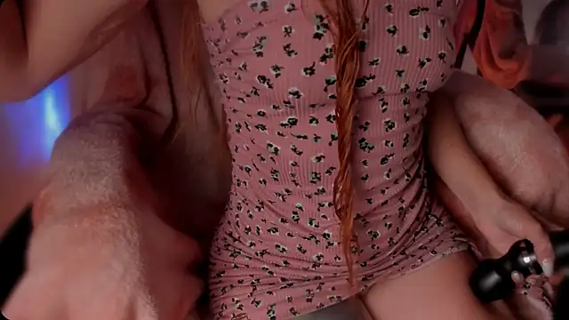 Snapshot of _lh_ chatting on February 21, 2:59 pm  lh  online show from February 21, 2:59 pm