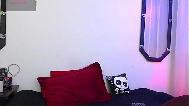 Amy Aloqua online show from October 24, 3:19 pm