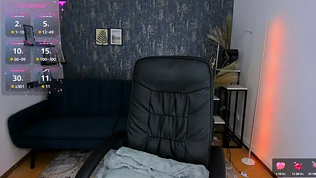 Snapshot of JeannieFox_ chatting on December 4, 5:16 am JeannieFox online show from December 4, 5:16 am