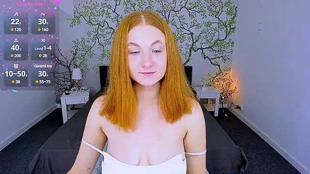 Snapshot of JeannieFox_ chatting on December 6, 11:44 am JeannieFox online show from December 6, 11:44 am