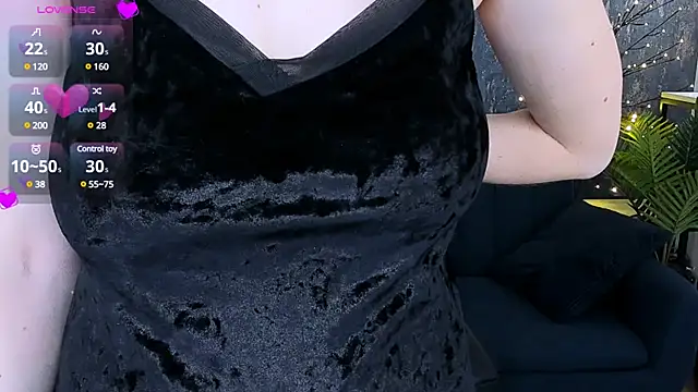 Snapshot of JeannieFox_ chatting on March 7, 2:12 pm JeannieFox online show from March 7, 2:12 pm