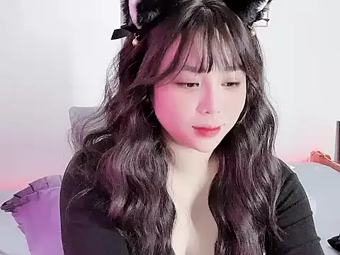 Snapshot of __Lyly__ chatting on November 27, 1:40 am Lyly online show from November 27, 1:40 am