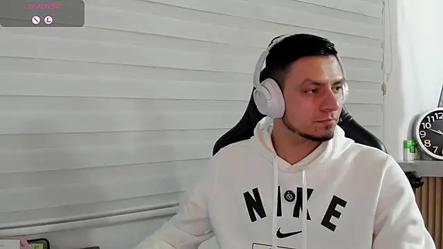 Rick Diesel  online show from April 11, 7:45 am