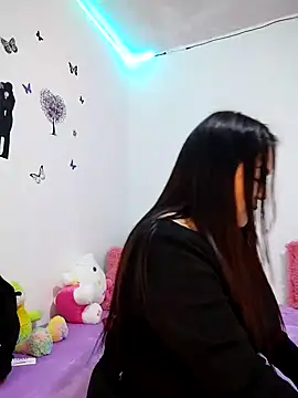 Snapshot of violet_moore chatting on January 26, 3:14 pm violet moore online show from January 26, 3:14 pm