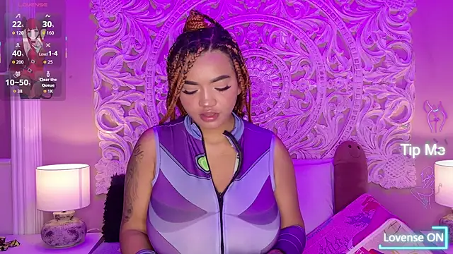 MalaikaBrown online show from April 18, 4:27 am