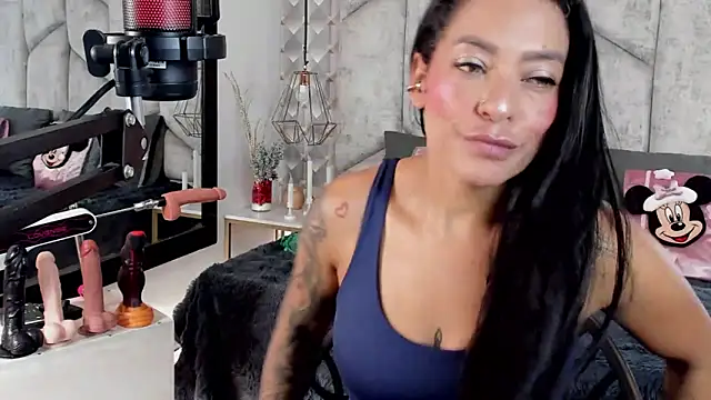 NiicolleMiller online show from November 13, 12:15 pm