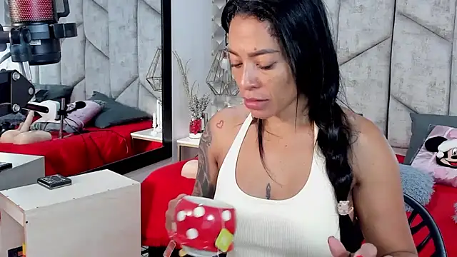 NiicolleMiller online show from November 20, 11:54 am