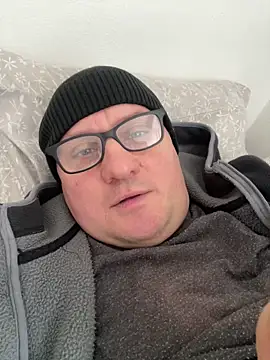 vanjbi45 online show from February 13, 1:15 pm