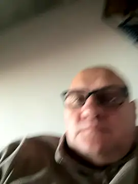 vanjbi45 online show from October 12, 6:01 am