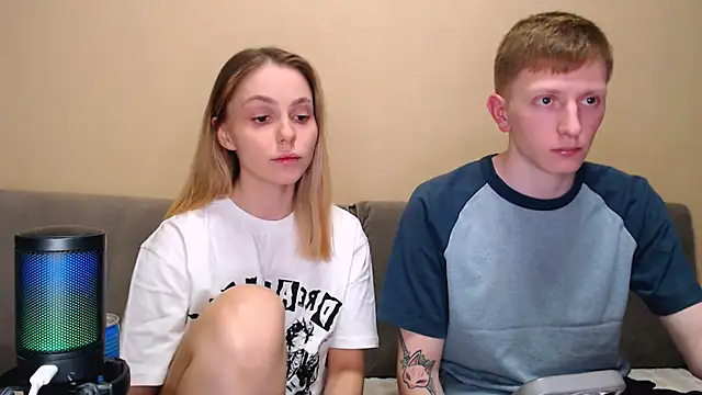 juliaanddima online show from March 20, 10:25 pm